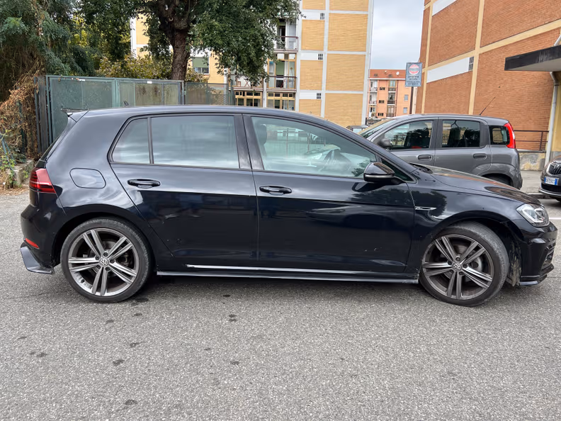 Volkswagen Golf - 4