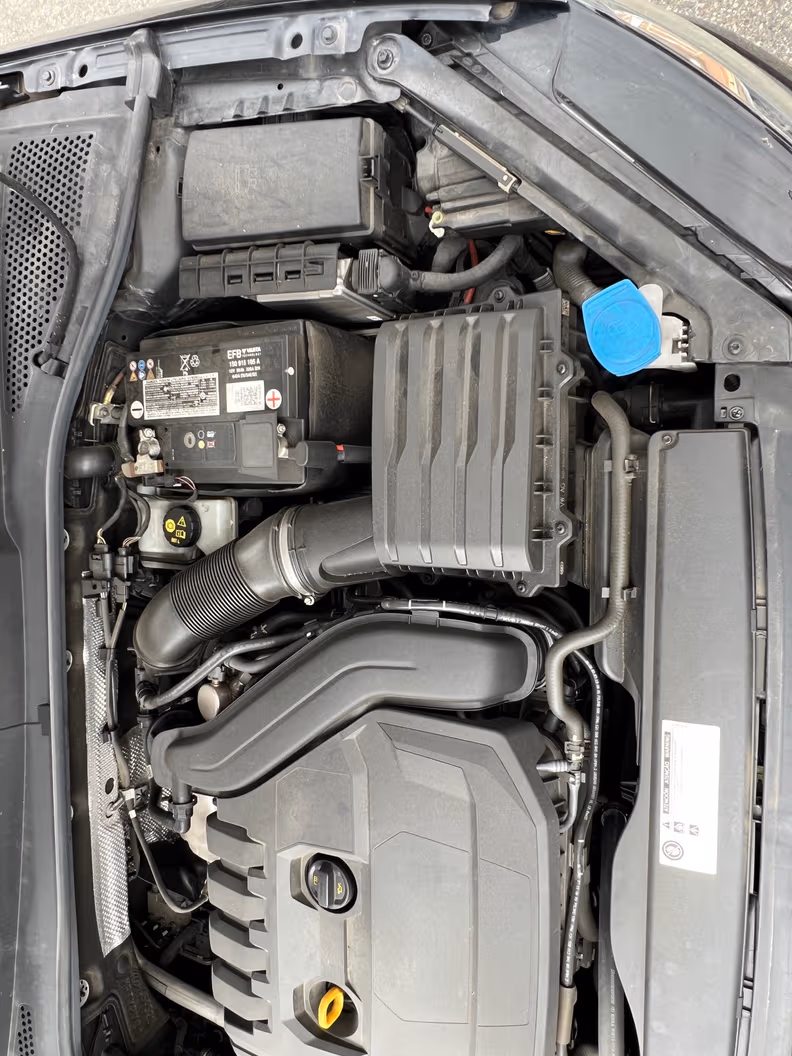 Volkswagen Golf - 25