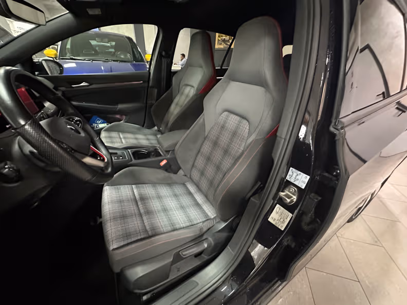 Volkswagen Golf - 13