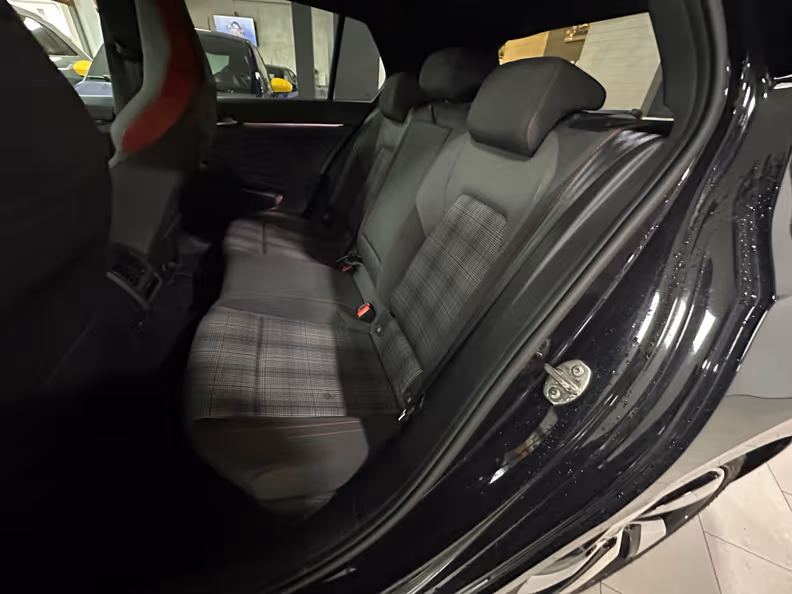 Volkswagen Golf - 15