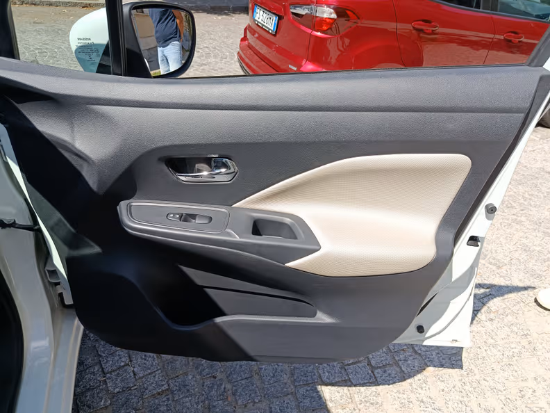 Nissan Micra - 36