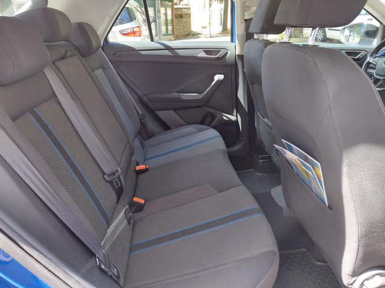 Volkswagen T-ROC - 13