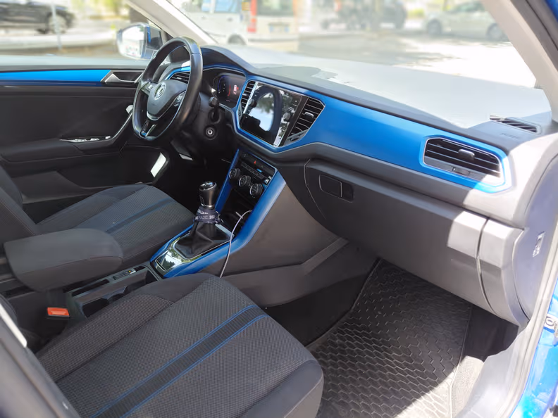 Volkswagen T-ROC - 11