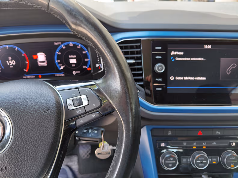 Volkswagen T-ROC - 18