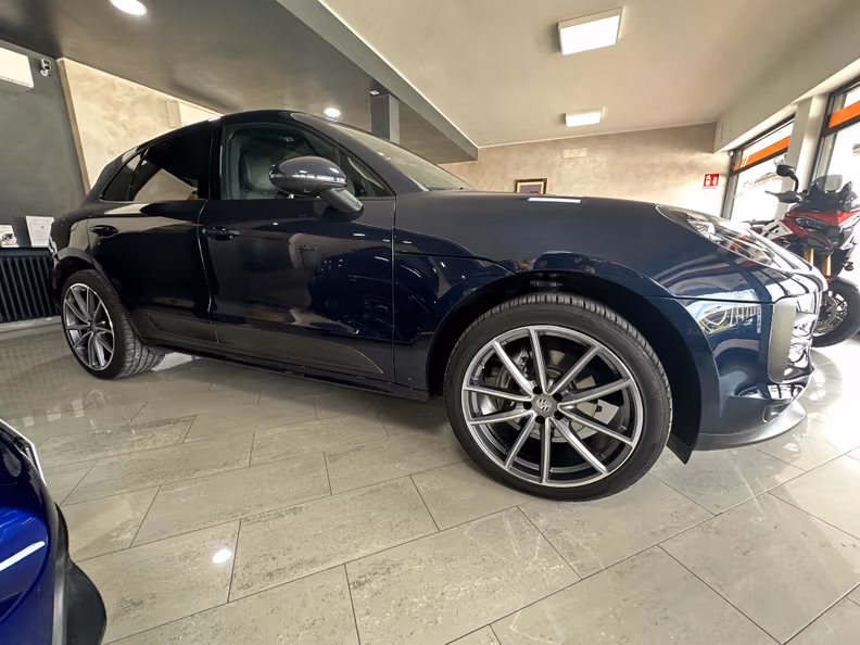 Porsche Macan - 6
