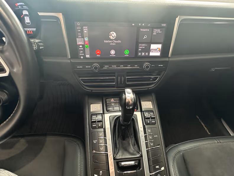 Porsche Macan - 11