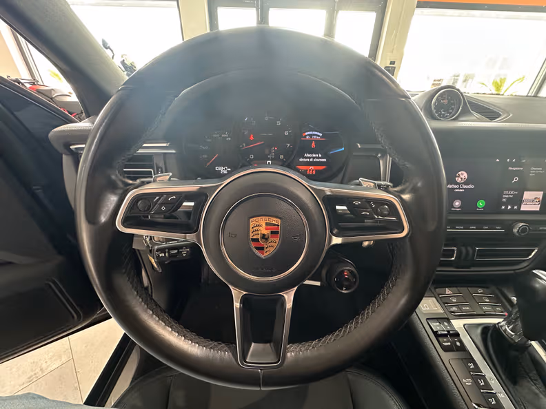 Porsche Macan - 10