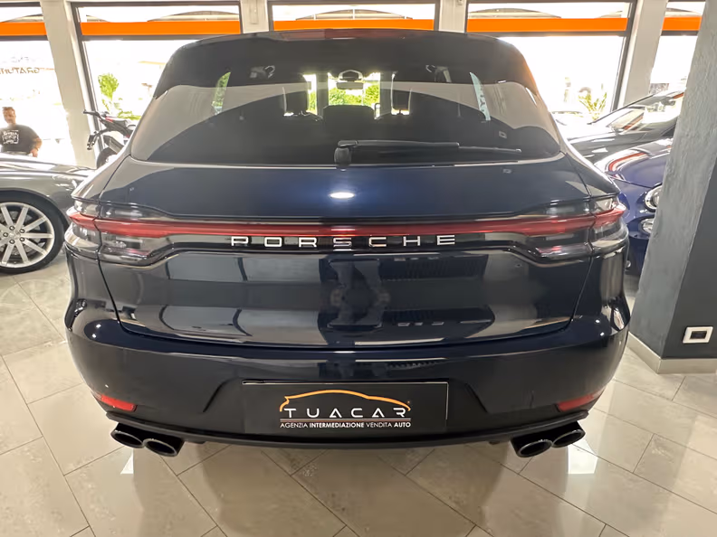 Porsche Macan - 4