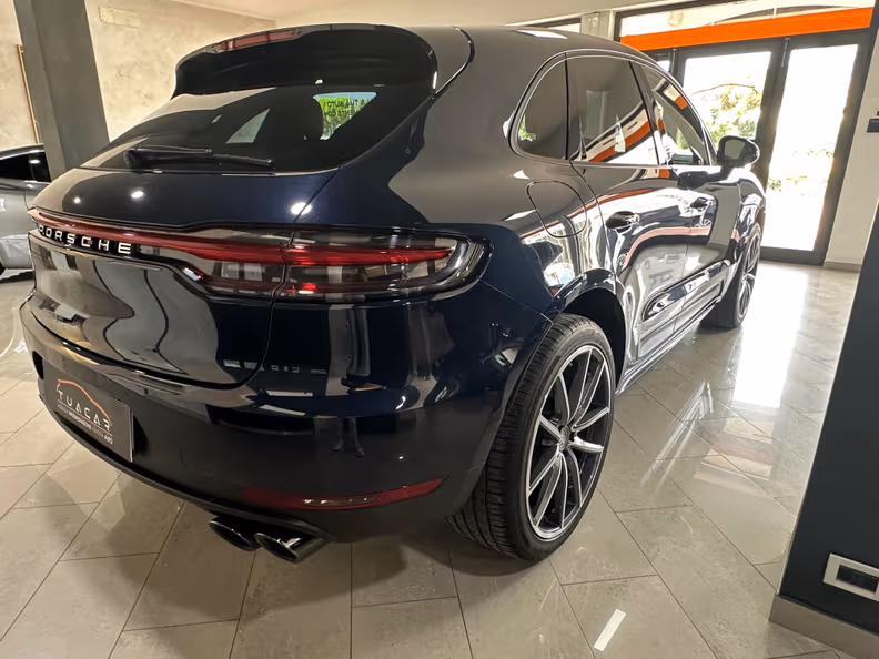 Porsche Macan - 5