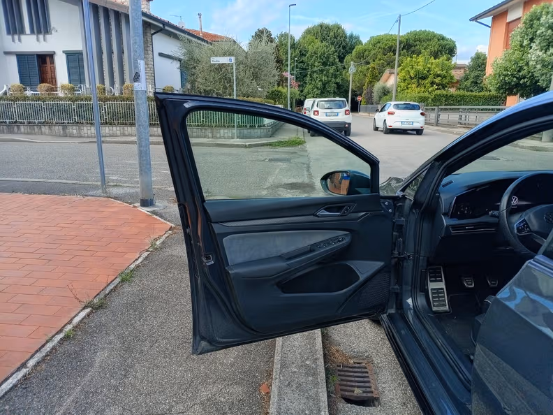 Volkswagen Golf - 17