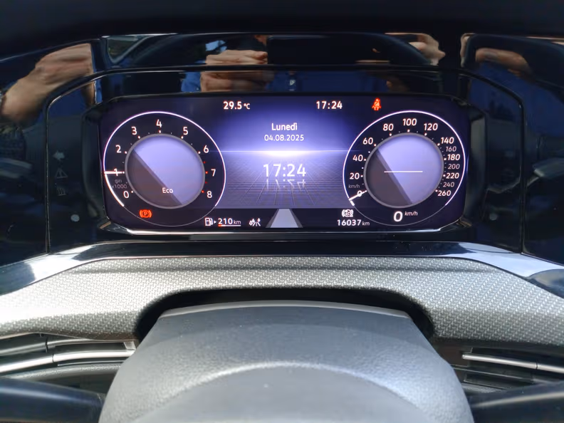 Volkswagen Golf - 31