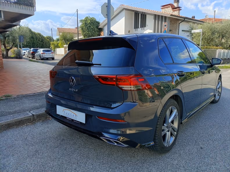 Volkswagen Golf - 5