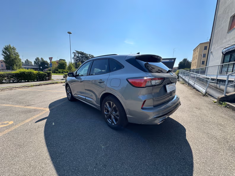 Ford Kuga - 3