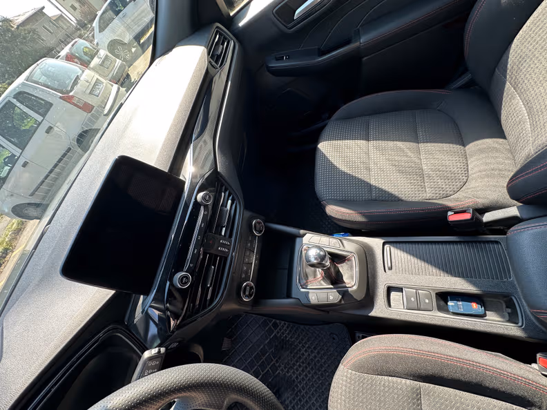 Ford Kuga - 20