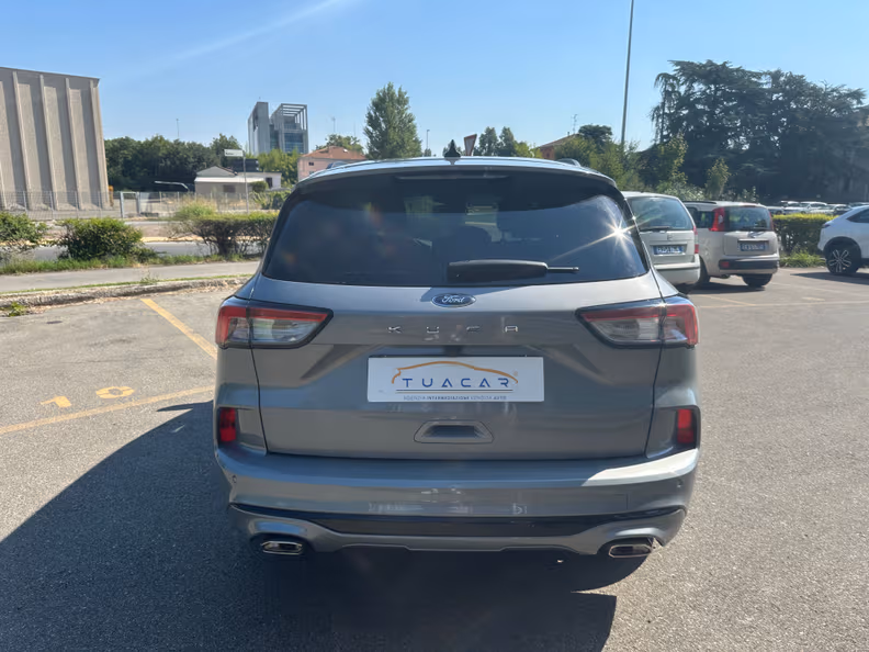 Ford Kuga - 4