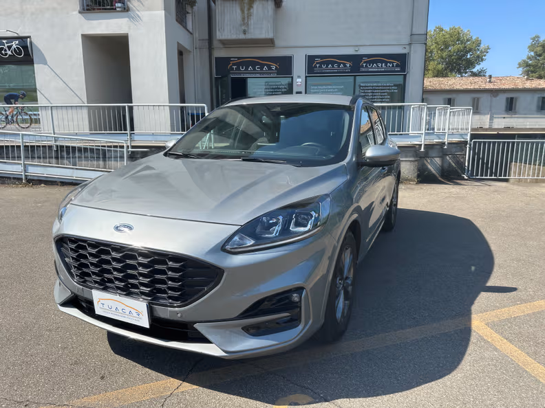Ford Kuga - 1