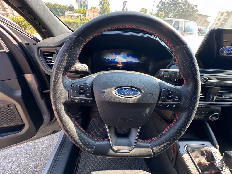 Ford Kuga - 13