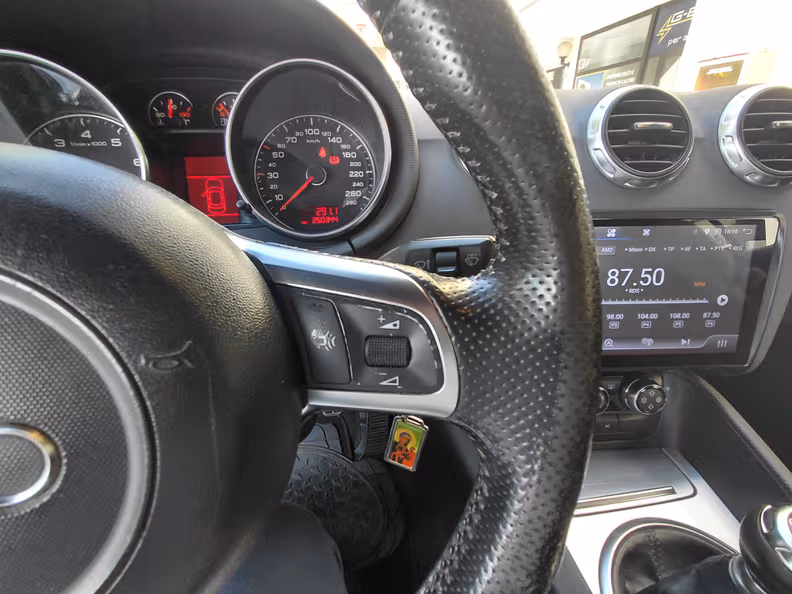 Audi TT - 16