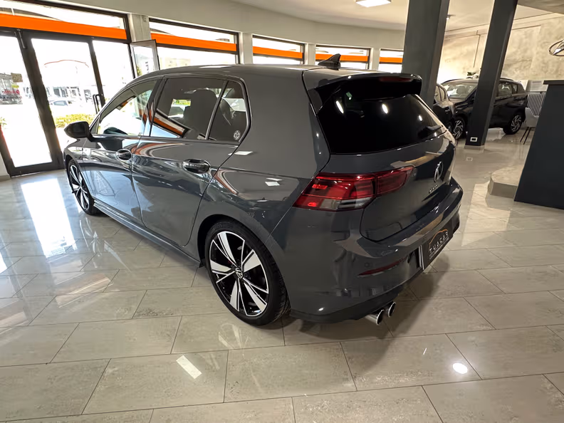 Volkswagen Golf - 3