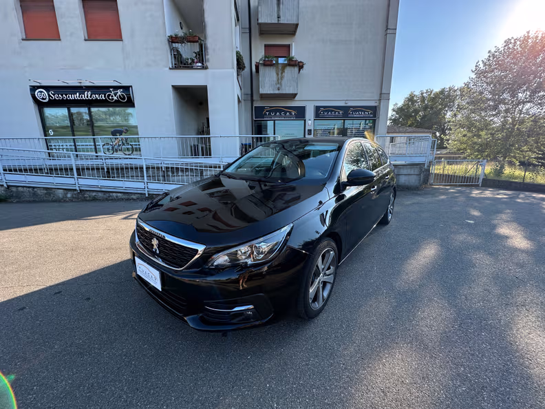 Peugeot 308 - 1