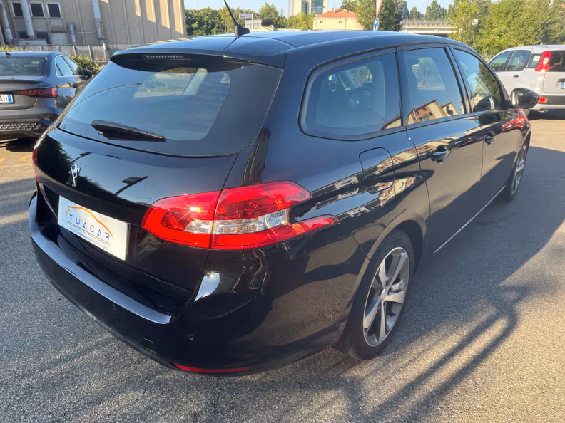 Peugeot 308 - 4