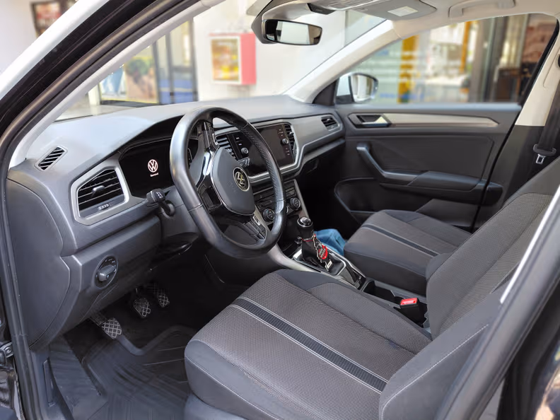 Volkswagen T-ROC - 9