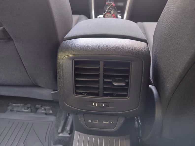 Volkswagen T-ROC - 27