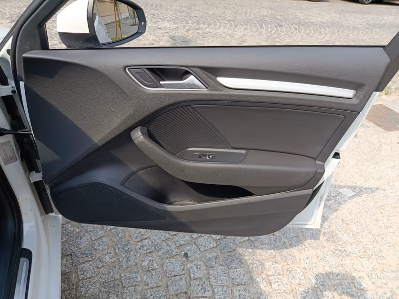 Audi A3 - 40