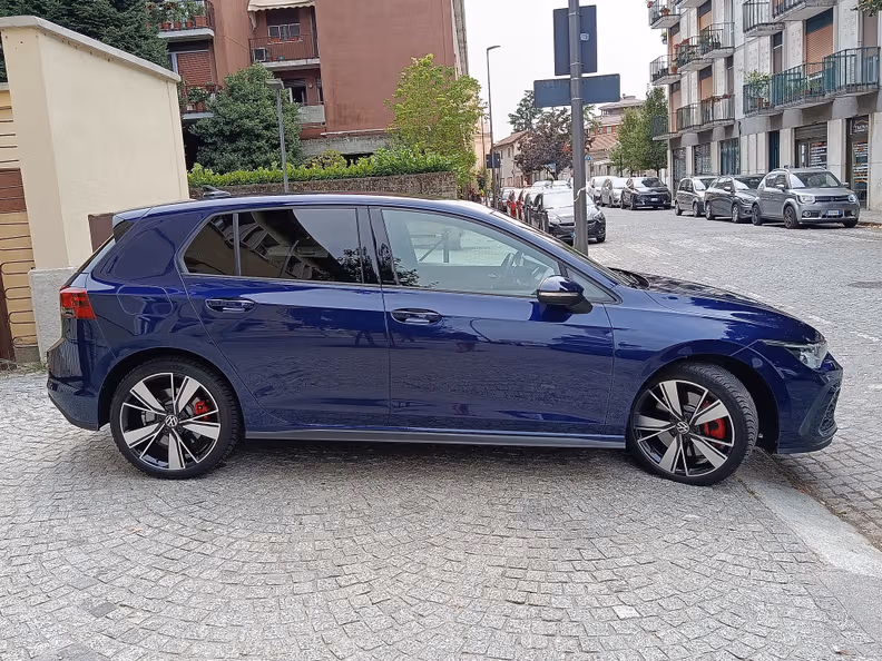 Volkswagen Golf - 4