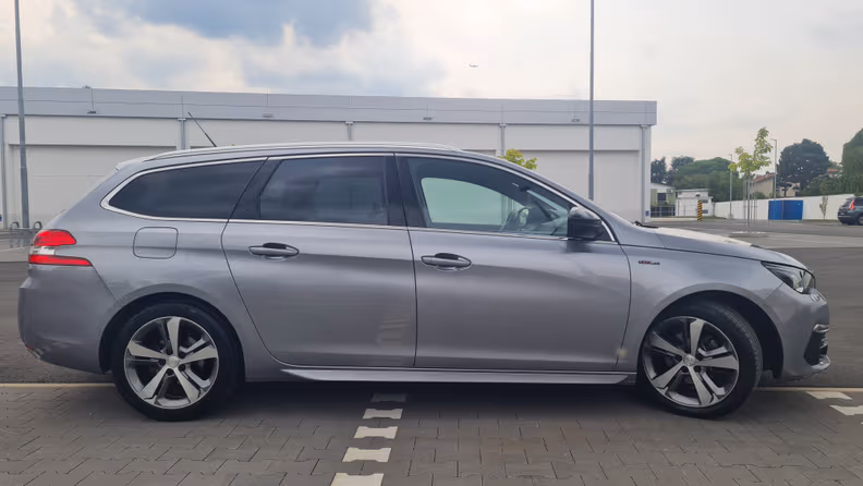 Peugeot 308 - 4