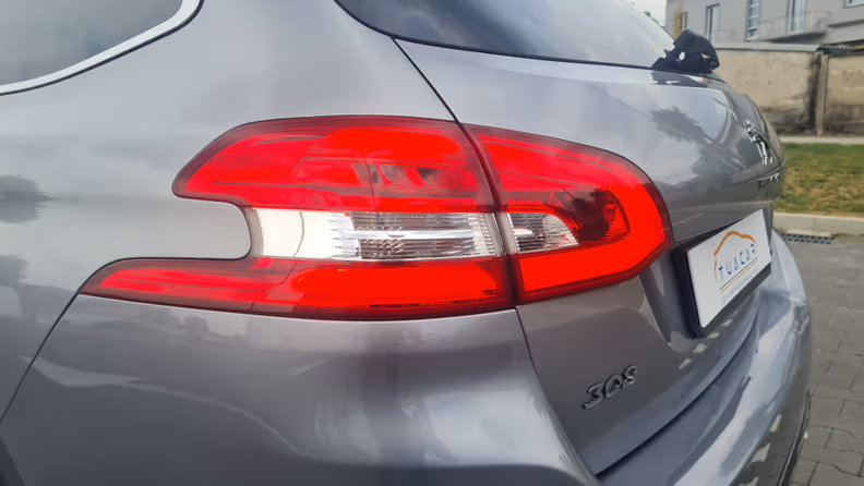 Peugeot 308 - 13