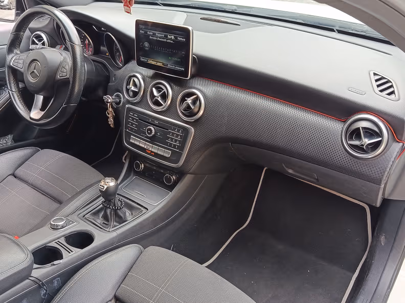Mercedes-Benz A-Class - 26