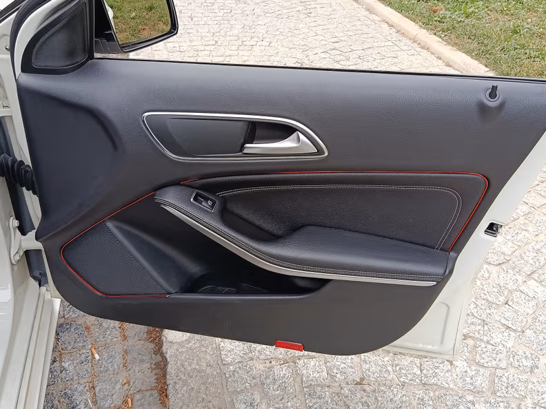 Mercedes-Benz A-Class - 38