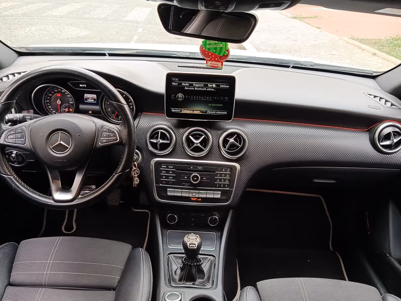 Mercedes-Benz A-Class - 32