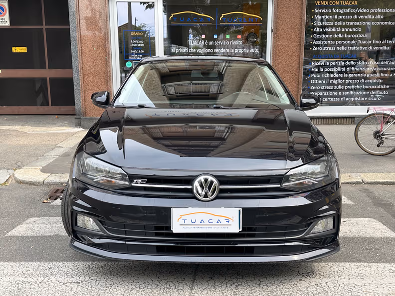 Volkswagen Polo - 2