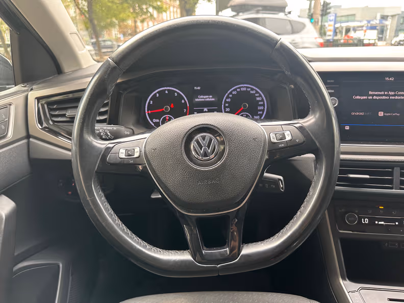 Volkswagen Polo - 12