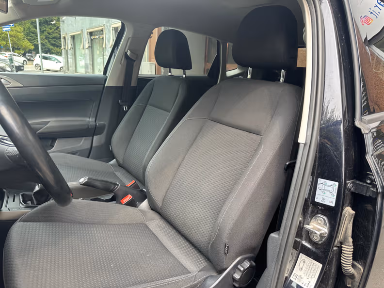 Volkswagen Polo - 9