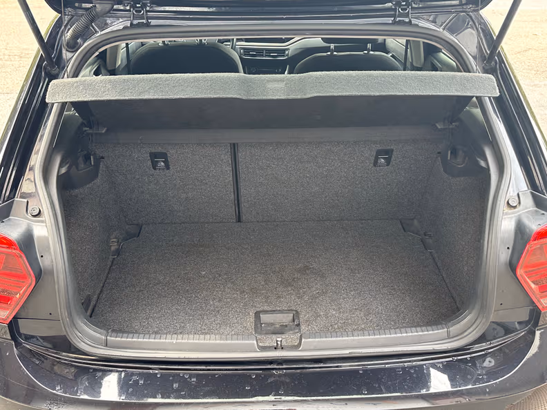 Volkswagen Polo - 22