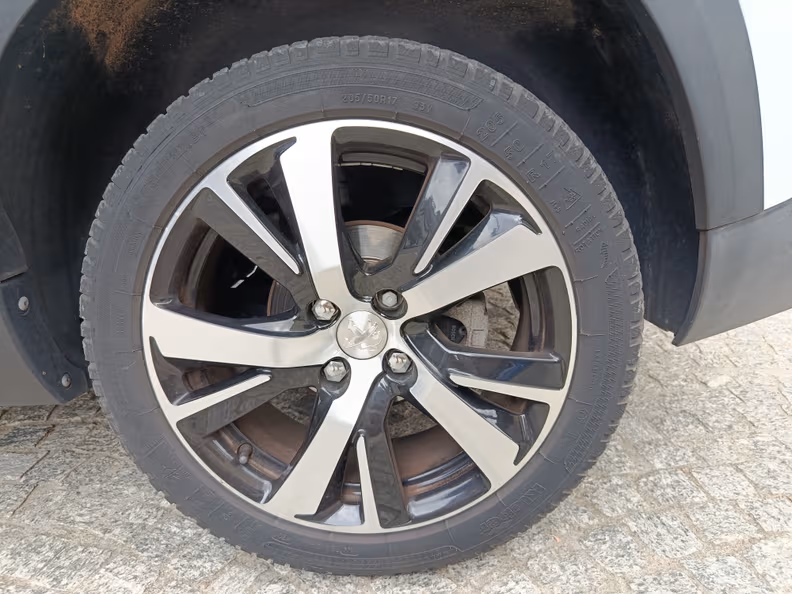 Peugeot 2008 - 40