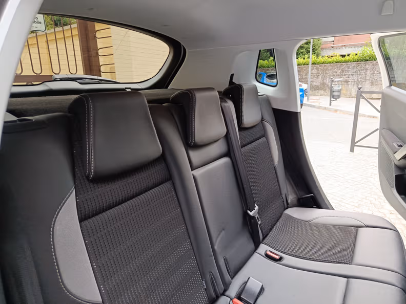 Peugeot 2008 - 29