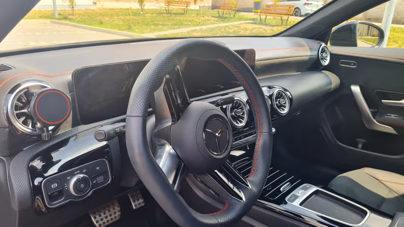 Mercedes-Benz CLA-Class - 27