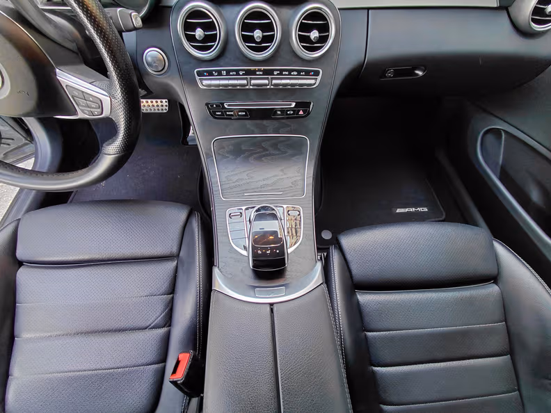 Mercedes-Benz C-Class - 15