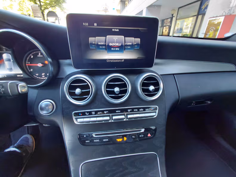 Mercedes-Benz C-Class - 14