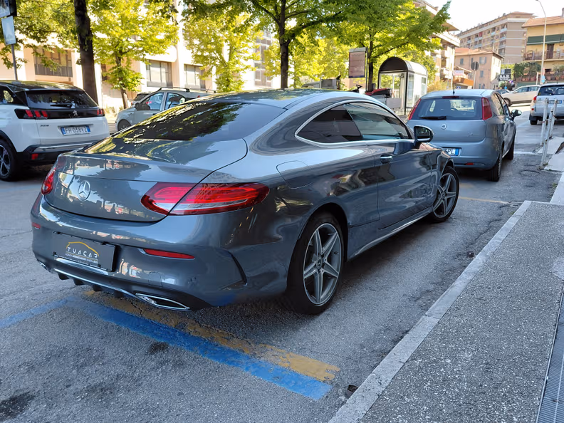 Mercedes-Benz C-Class - 4