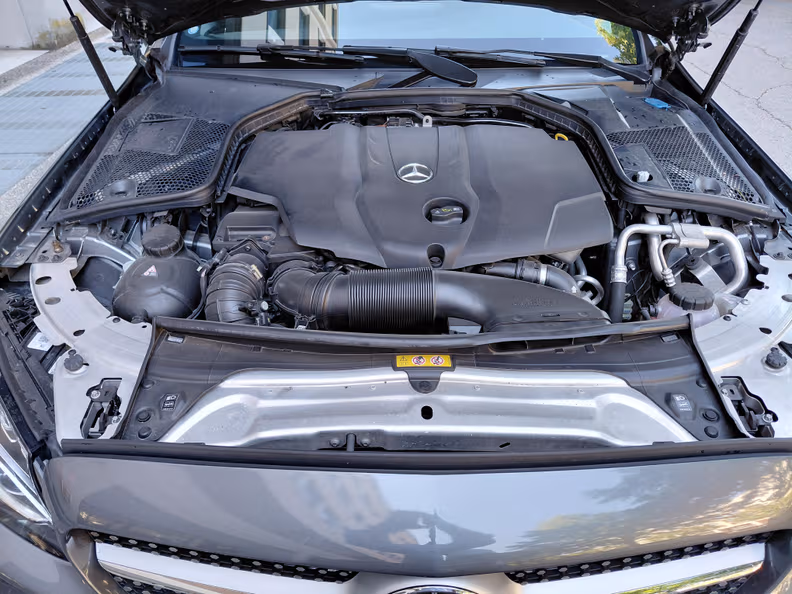 Mercedes-Benz C-Class - 29