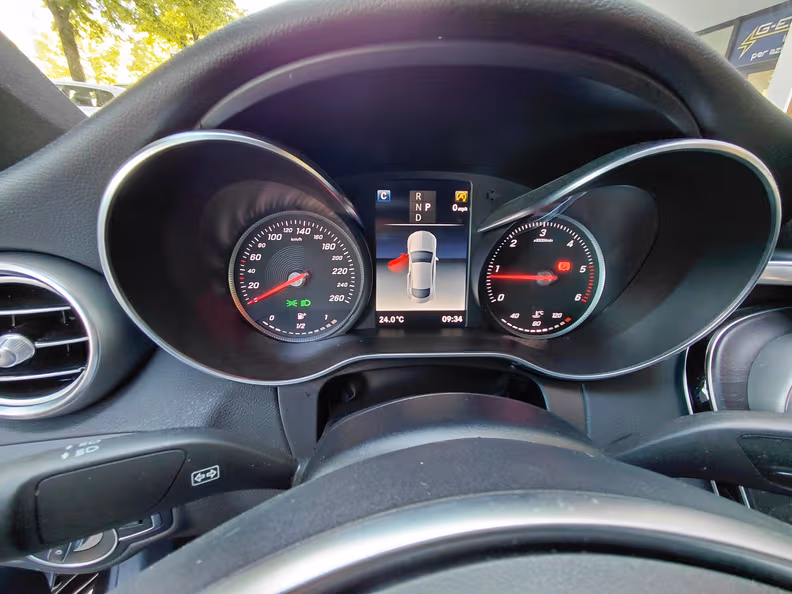 Mercedes-Benz C-Class - 18