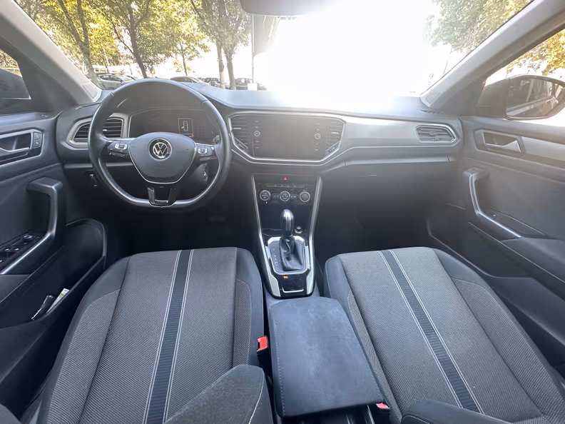 Volkswagen T-ROC - 10