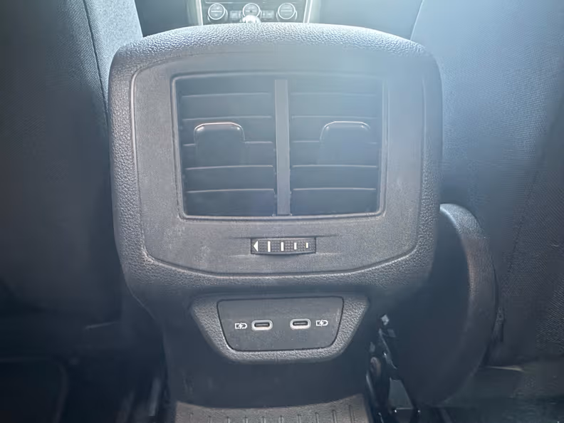 Volkswagen T-ROC - 26