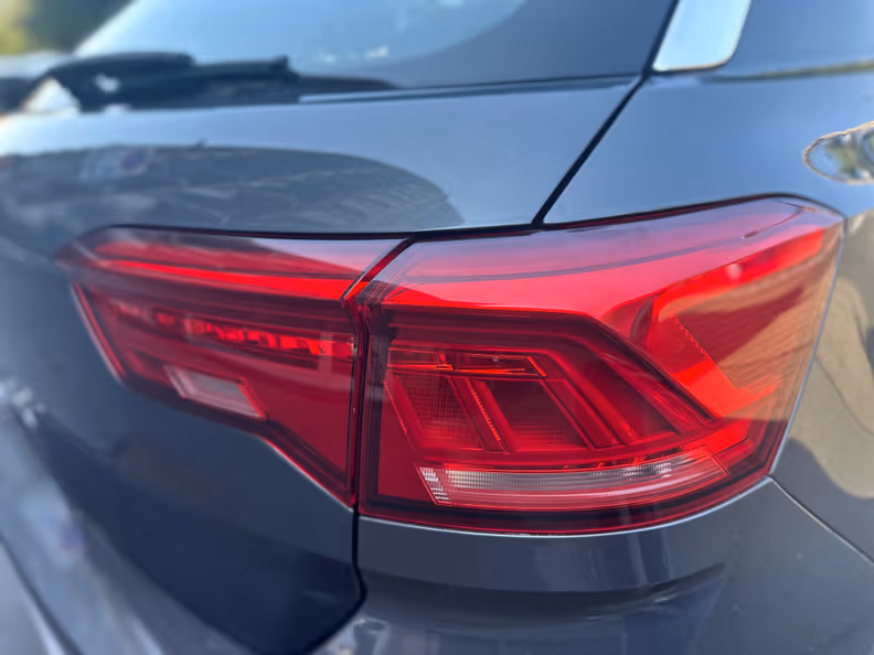 Volkswagen T-ROC - 33