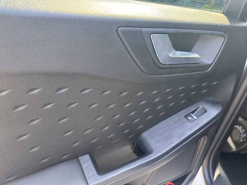 Ford Kuga - 33